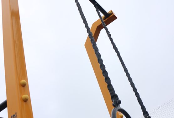 Anneau de gymnastique sur FlowPark pour l'entraînement de rue