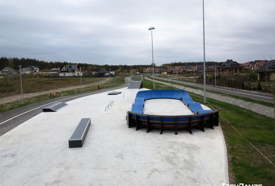 Skatepark und pumptrack in Bilcza (Polen)