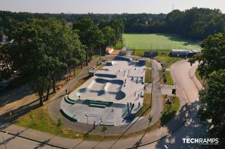 Skatepark aus Beton - Zielonka