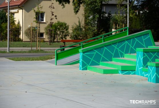 Skatepark aus Beton - Zielonka