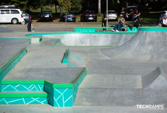 Skatepark aus Beton - Zielonka