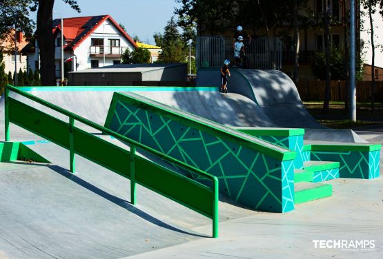 Skatepark aus Beton - Zielonka