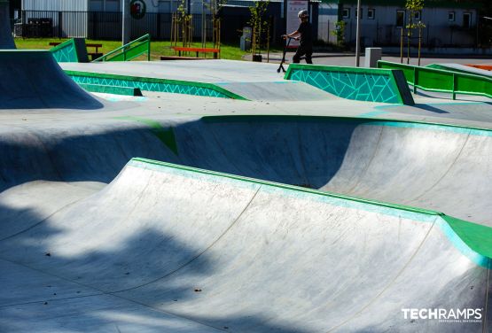 Skatepark aus Beton - Zielonka