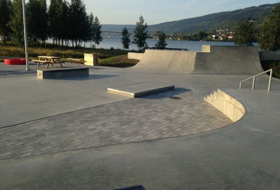 Betonowy skatepark w Lillehammer