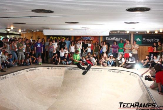 bowl competencia en Cracovia