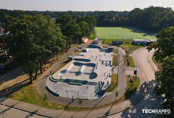 Concrete skatepark - Zielonka