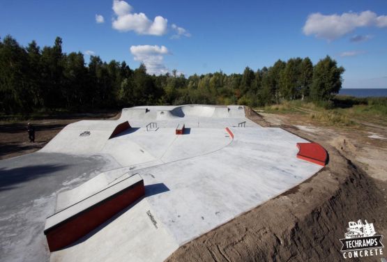 Concrete skate park in Trzebież