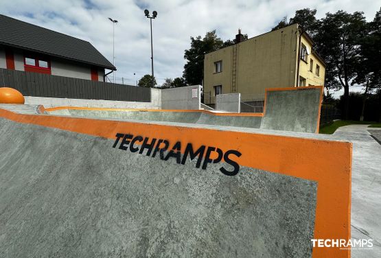 concrete skatepark Radziechowy