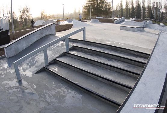 Skateplaza beton - Cracovia Mistrzejowice