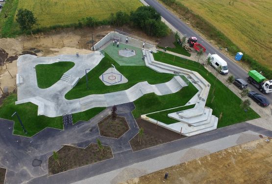 Concrete skatepark in Świecie