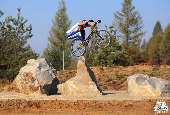 Dirt Park für Fahrräder - skatepark