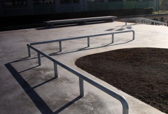 Skatepark en Będzin - ferrocarril