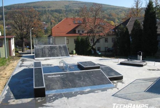 Funbox - skatepark in Świeradów-Zdrój
