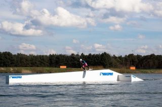 Zdjęcie gotowej przeszkody w parku GoodLife Cable Park