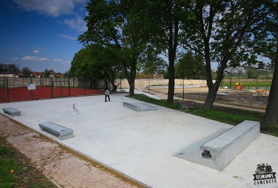 Stopnica konkreter skatepark 