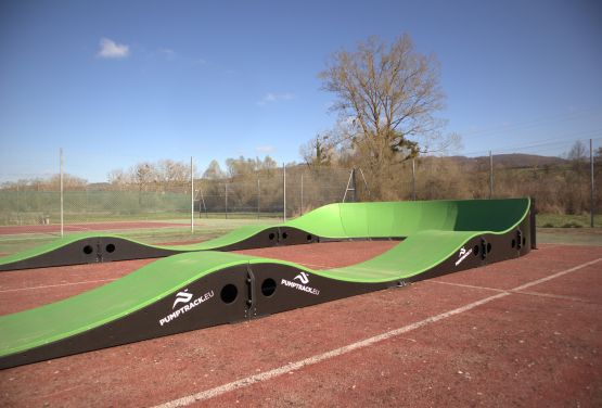 Non-stationary modular pumptrack