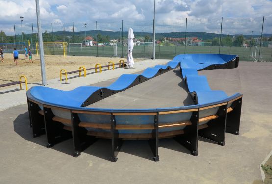 Ein Blick auf den Fahrradspielplatz in Dukla