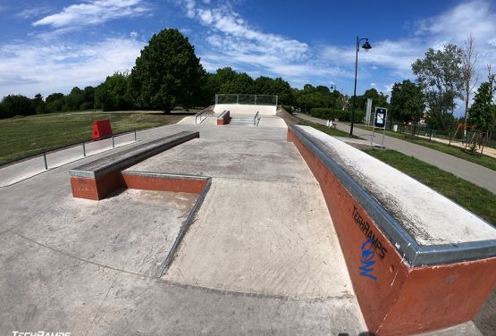 Obstáculos de la calle - skatepark Bydgoszcz