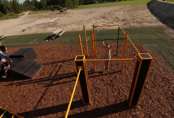 Flowpark - pull up bars, dip bars en Norvège