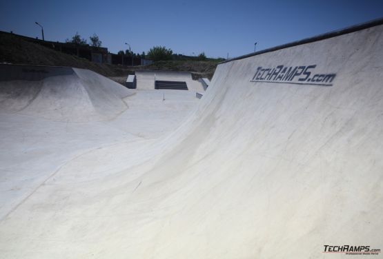 Betonowe przeszkody skatepark Opole