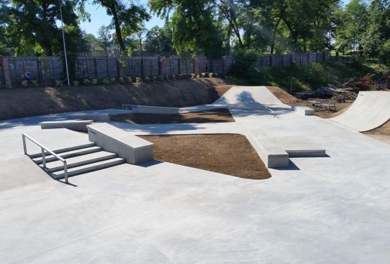 Concrete skatepark Żagań