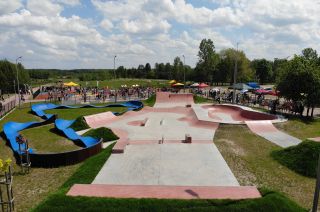 Concrete skatepark Sławno (Poland)