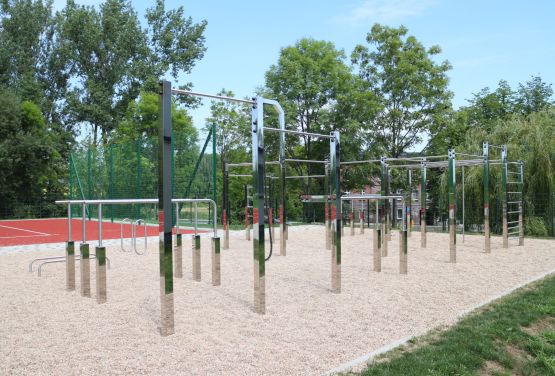 Installation sportive du 21e siècle - FlowPark pour l'entraînement en rue à Ruda Śląska