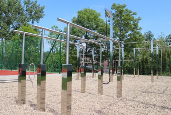 Sportanlage des 21. Jahrhunderts - FlowPark für Streetworkout in Ruda Śląska