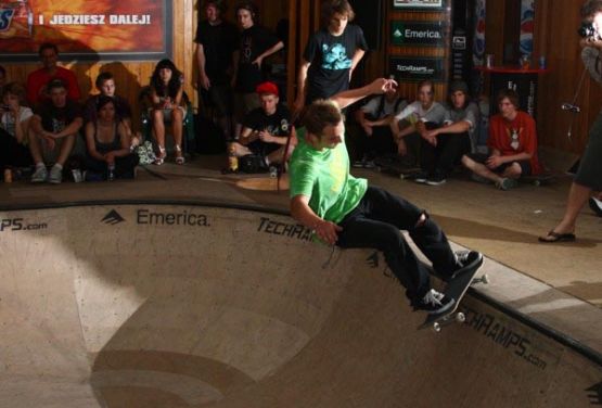  skateboard - Krakau bowl