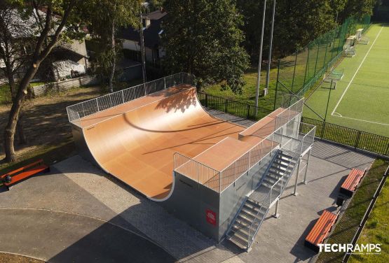 Skatepark betonowy - Zielonka