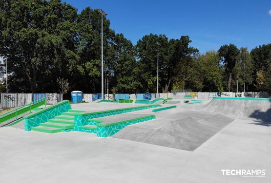 Skatepark betonowy - Zielonka