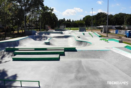 Skatepark de hormigón - Zielonka