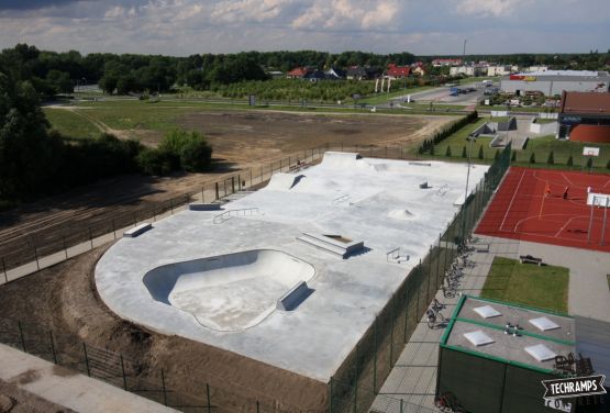 Skatepark en béton - Wolsztyn