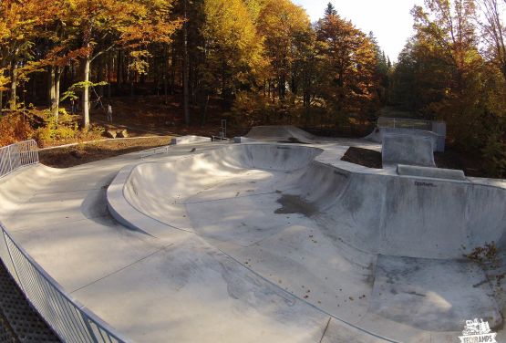Concrete bowl- skatepark - Szklarska Poręba in Poland