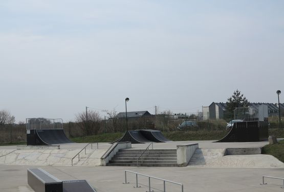 Skatepark in Tarnowskie Góry (Silesia Province) -side view