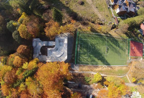 Skatepark -dron imagen - Szklarska Poręba - Polonia