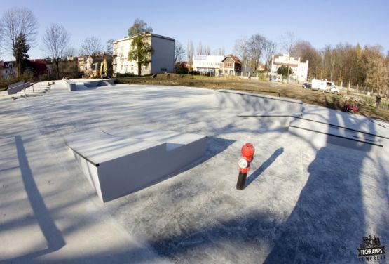 Tarnów - Skate park en béton