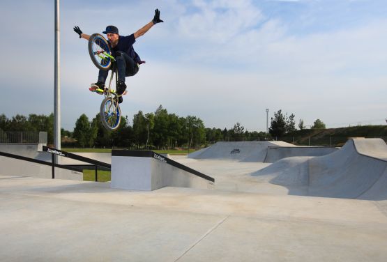 Skatepark betonowy w Olkuszu