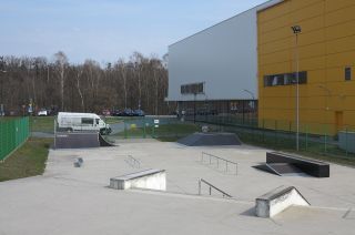 Skatepark w Tarnowskich Górach (śląskie)