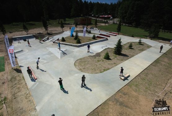 dron - przysucha Woodcamp skateplaza