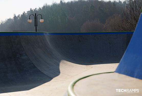 bowl skatepark zabierzów