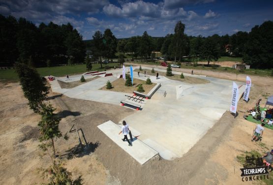 Woodcamp - skateplaza