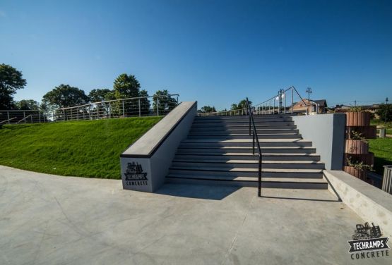 Wąchock Skatepark from polish company Techramps