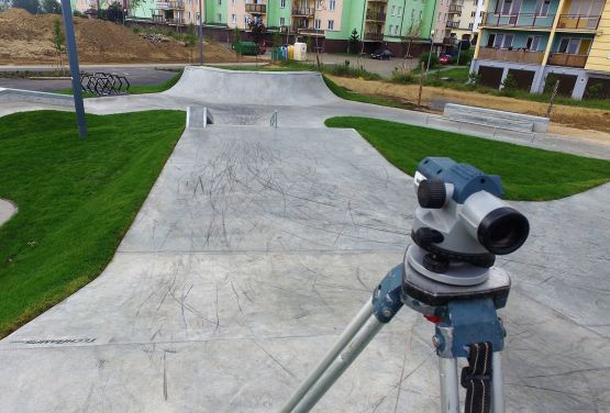 Przeszkody skateparku w Świeciu