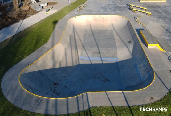 Concrete skatepark