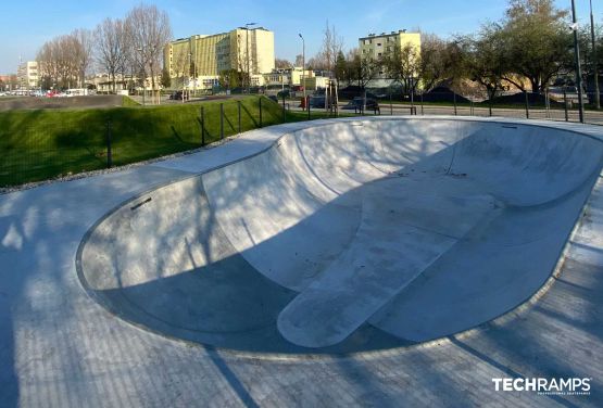 Bowl in Opole