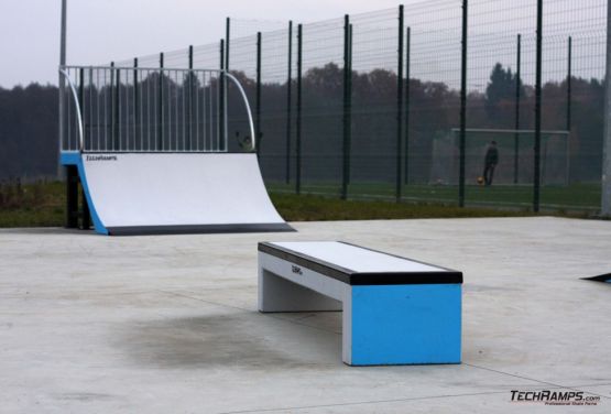 Skate bench and quarter - Torzym