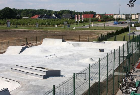 Skatepark - Wolsztyn elementos skatepark