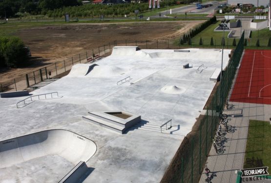 Wolsztyn - skatepark beton