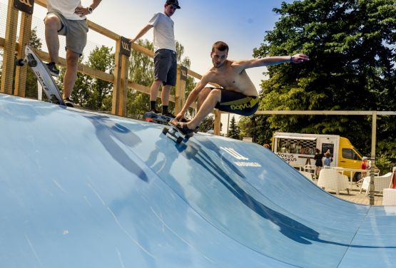 Surfing sur les vagues - Waveparks